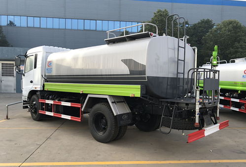 國(guó)六東風(fēng)D3新款灑水車產(chǎn)品詳情 高效環(huán)保的常規(guī)灑水車及汽車物流方案